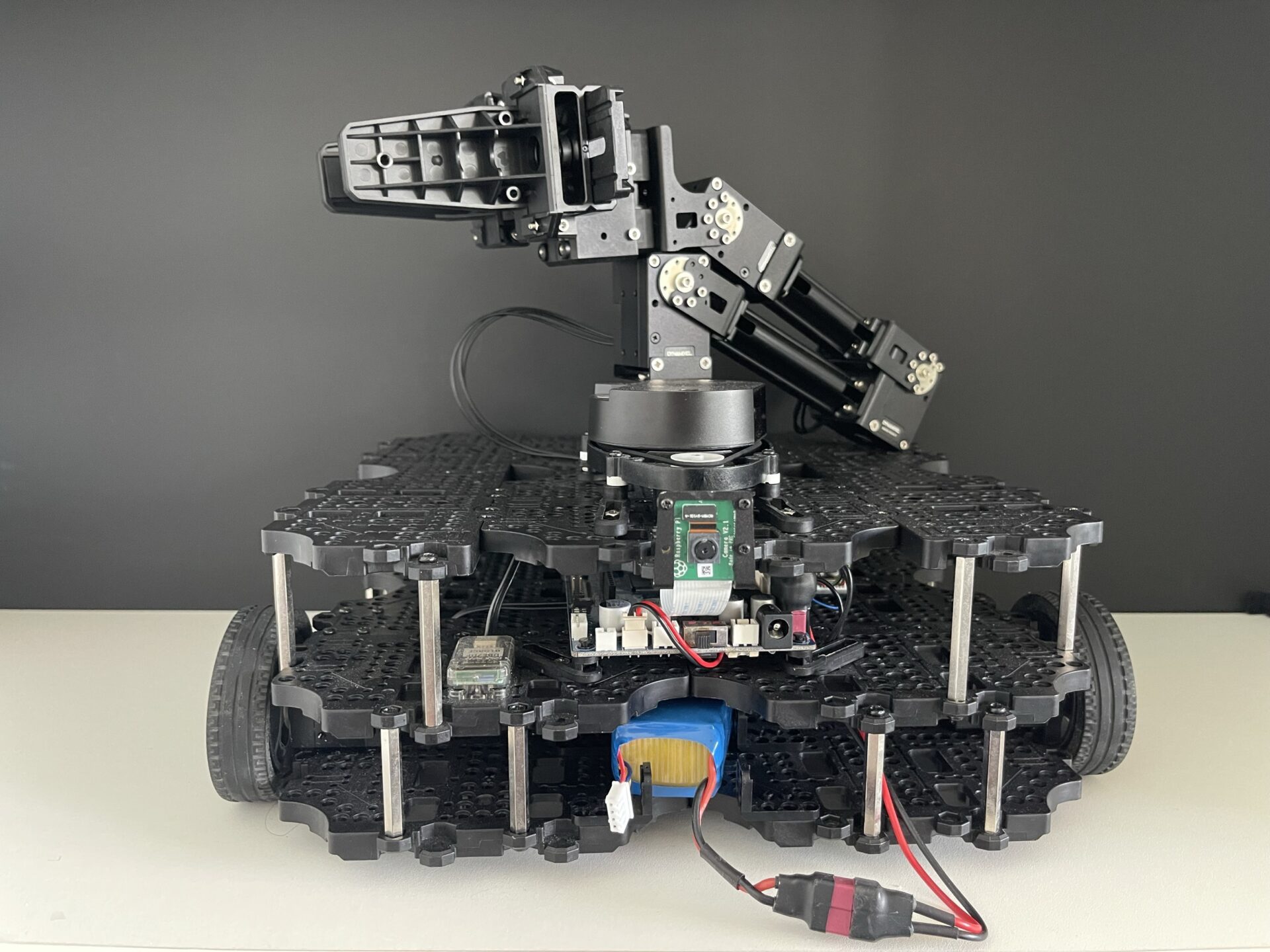 Turtlebot3 Waffle with OpenManipulator Arm