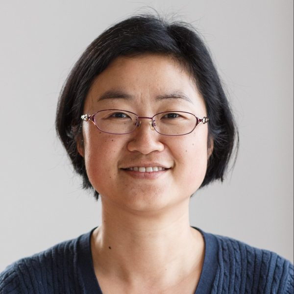 Portrait of Dr  Xue Wang 